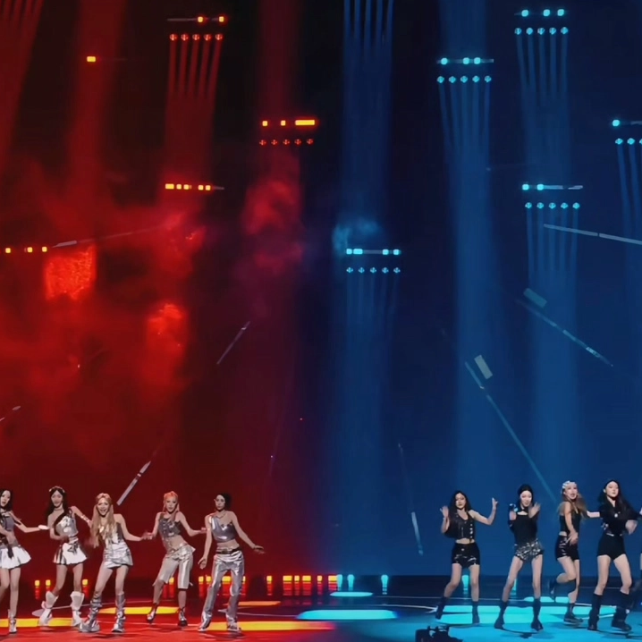 Where Engineering Meets Art – Elevate Your Stage to New Dimensions!